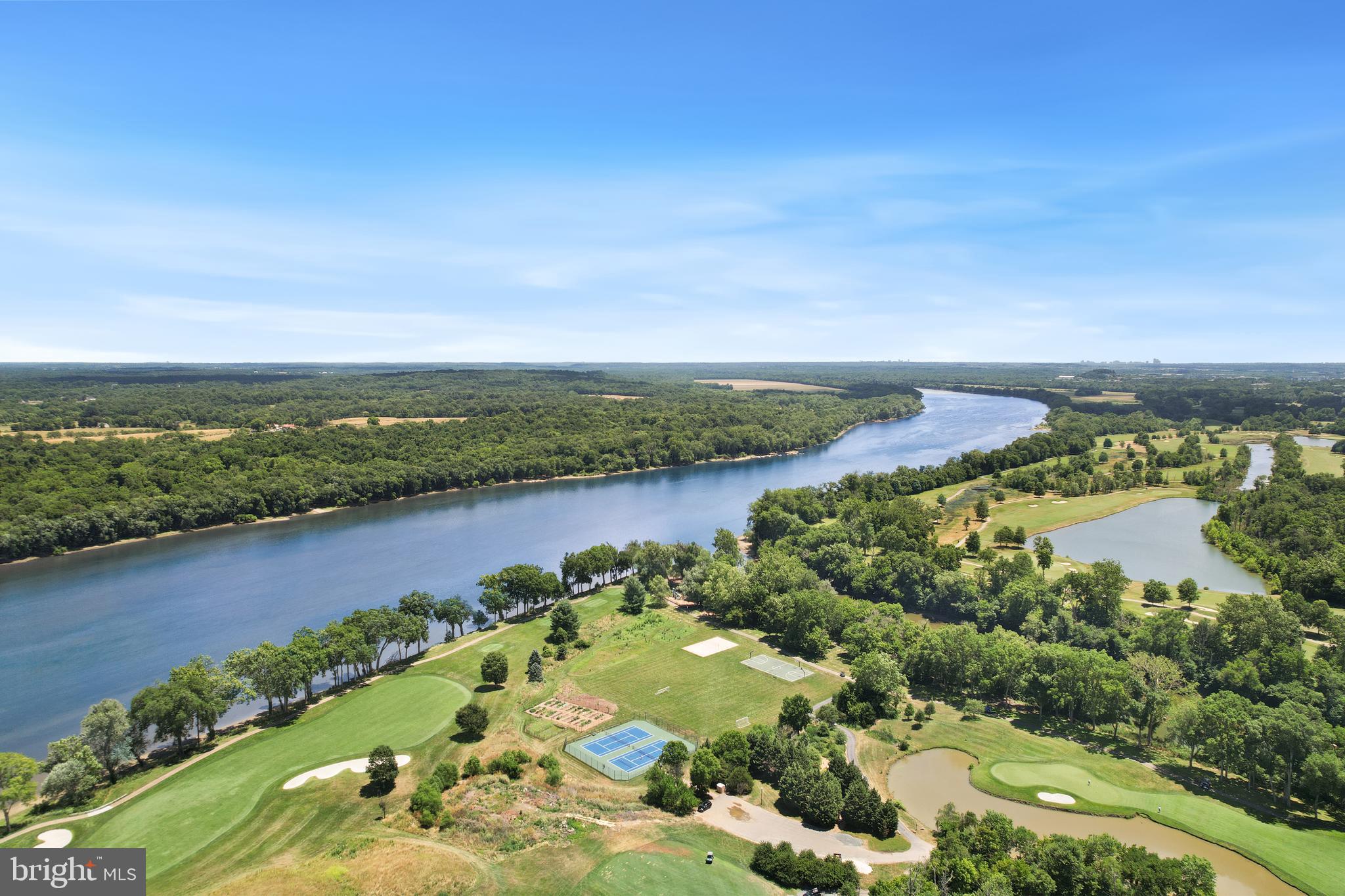 RIVER CREEK - Residential