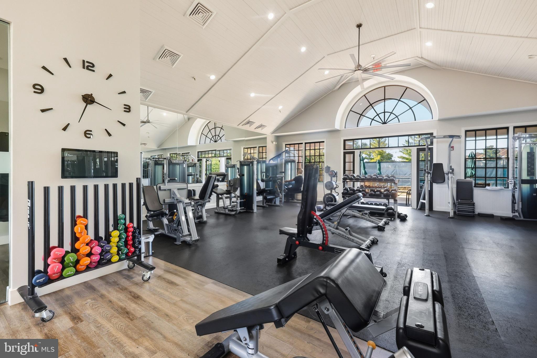 RIVER CREEK - Residential