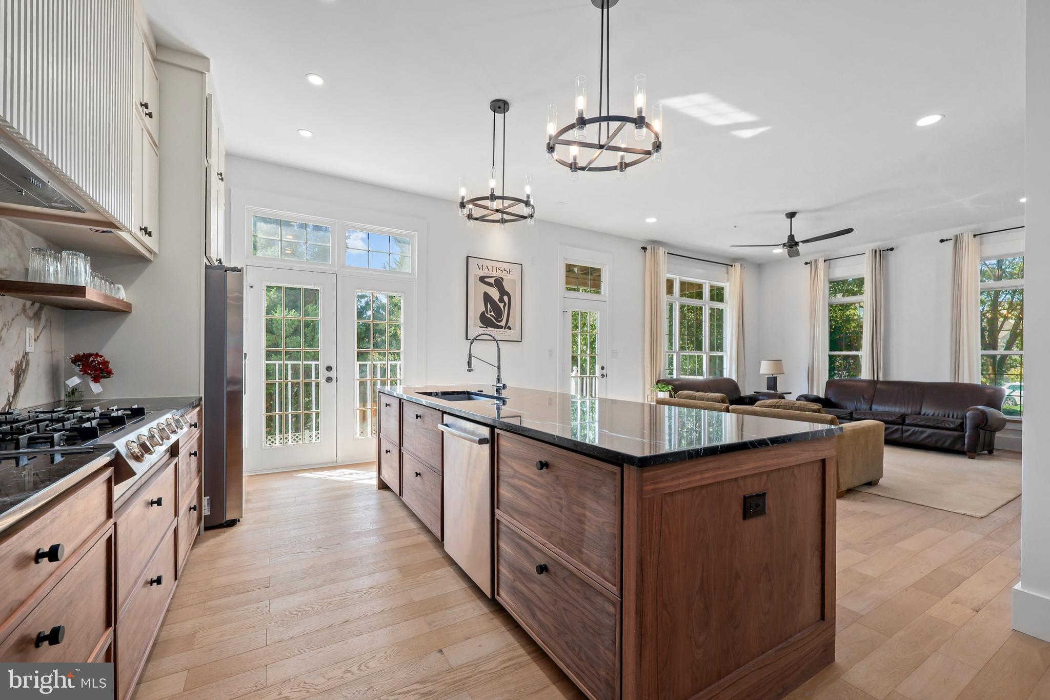 RIVER CREEK - Residential