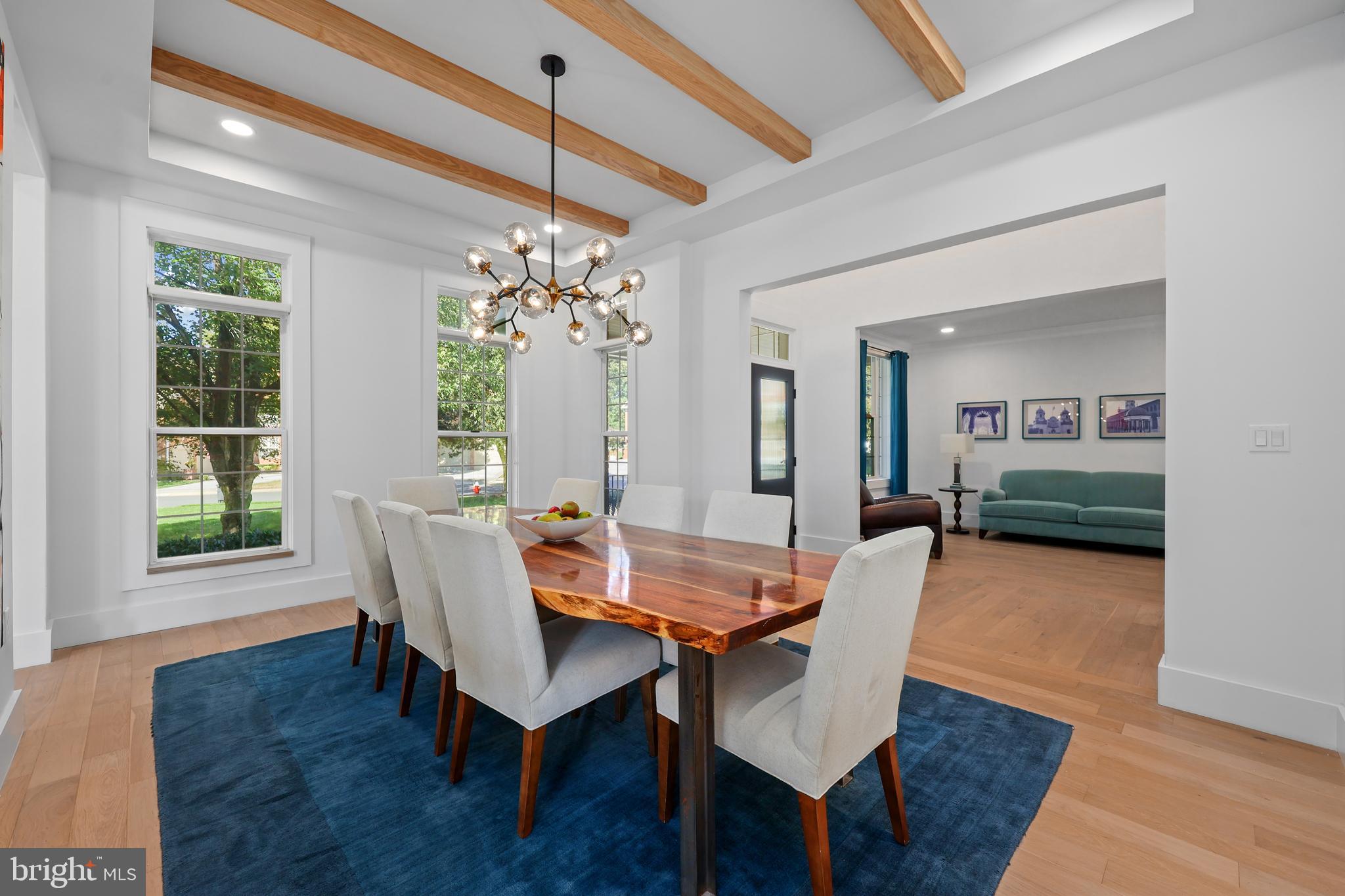 RIVER CREEK - Residential