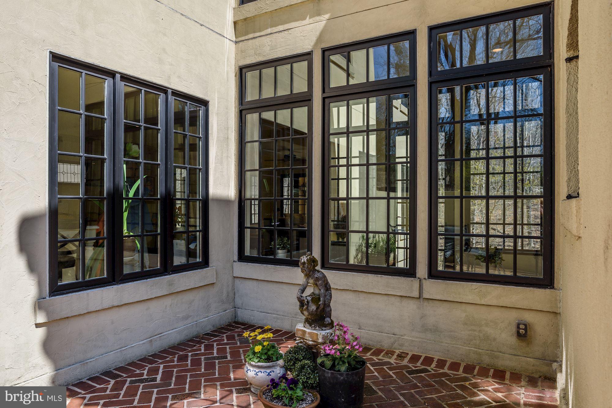 CAPITOL VIEW PARK - Residential