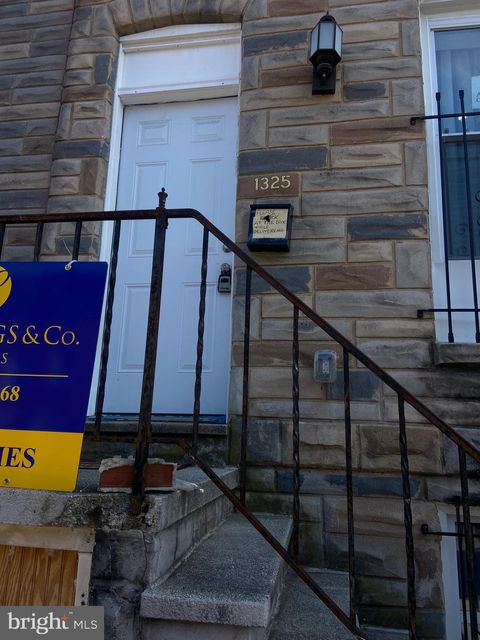 Photo of 1325 W Pratt Street, BALTIMORE, MD 21223 (MLS # MDBA2210418)