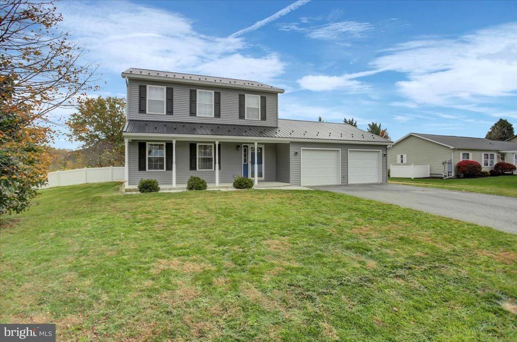 Photo of 162 Hampton Drive, CHAMBERSBURG, PA 17202 (MLS # PAFL2030470)