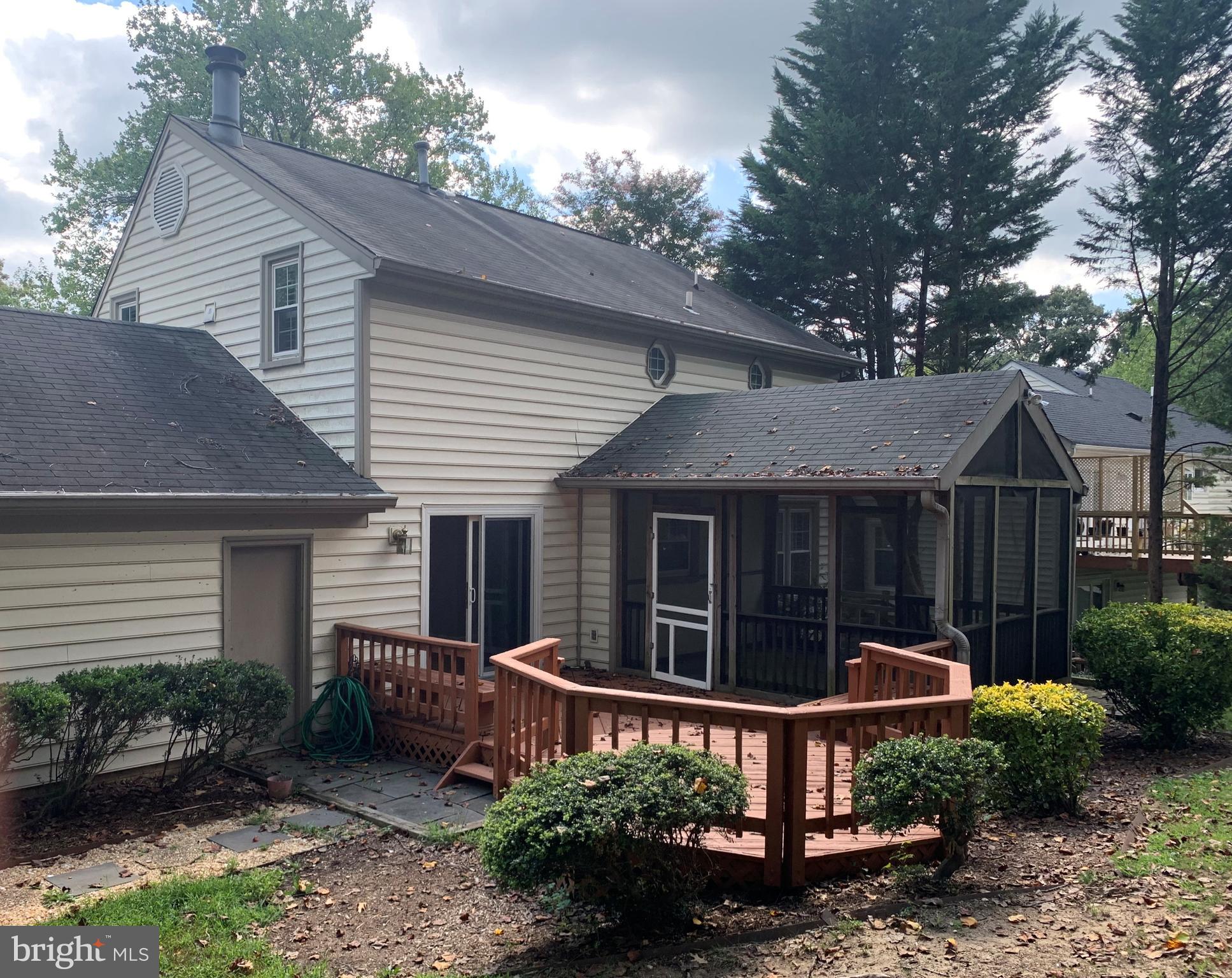 SIGNAL HILL - Residential Lease