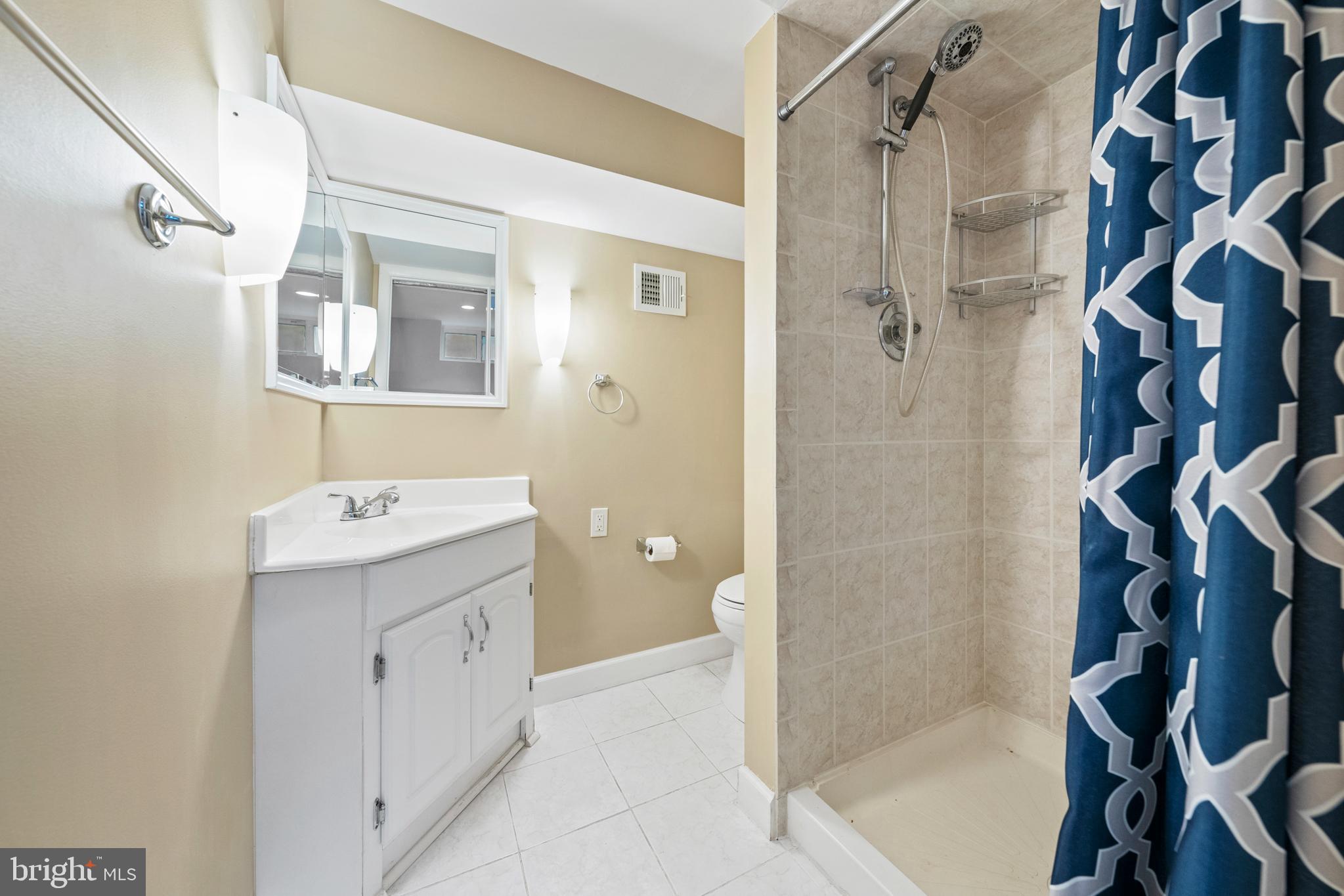 HUNTINGTON - Residential Lease