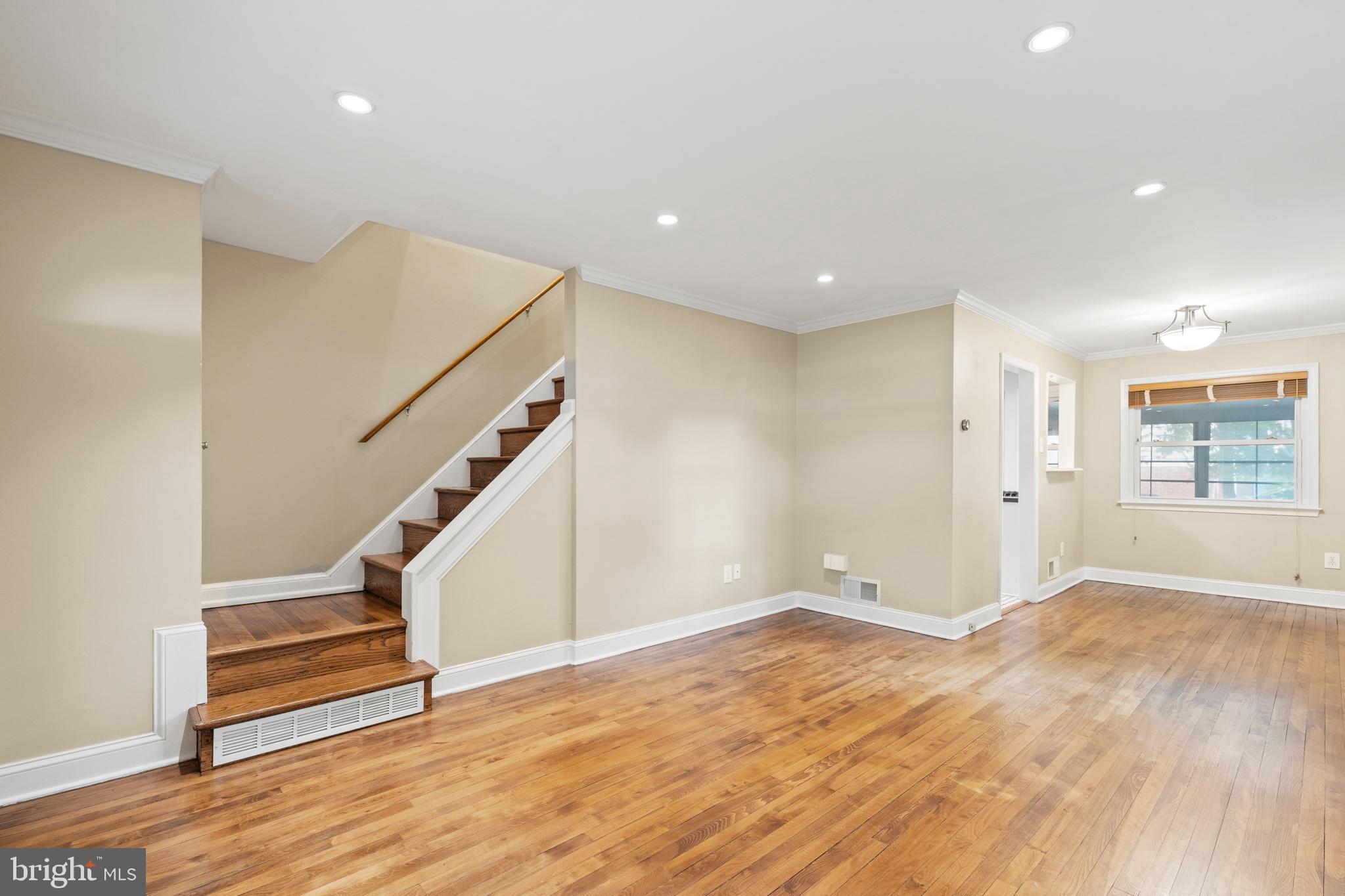 HUNTINGTON - Residential Lease