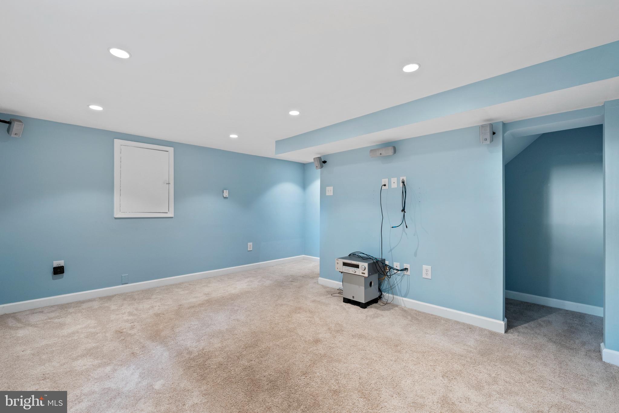 HUNTINGTON - Residential Lease