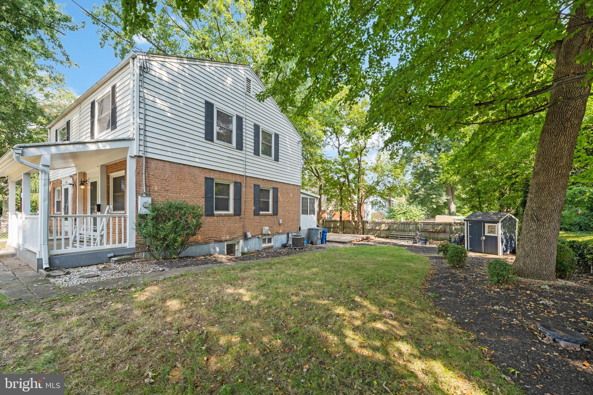 HUNTINGTON - Residential Lease