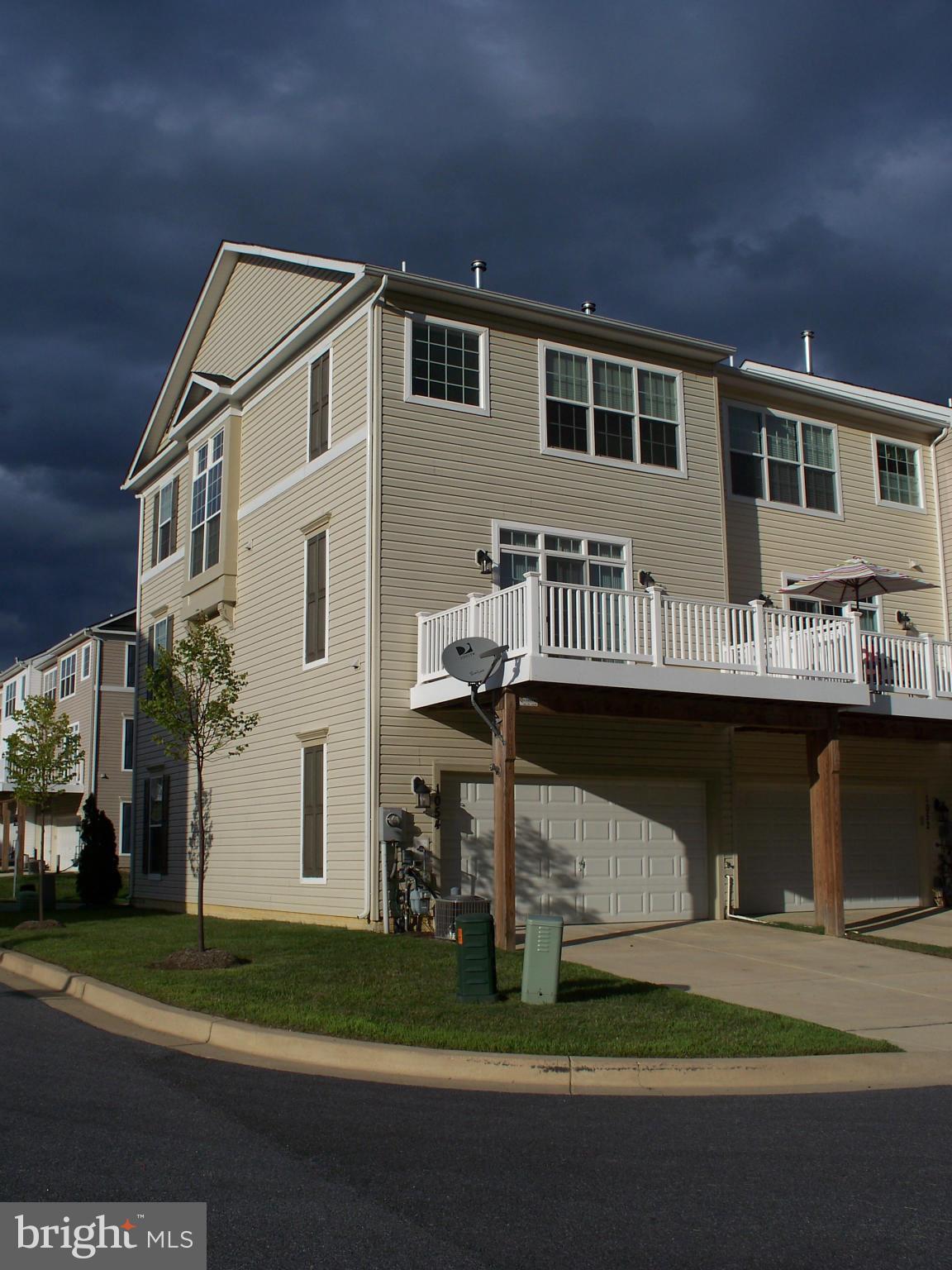 PINEY ORCHARD - Residential Lease