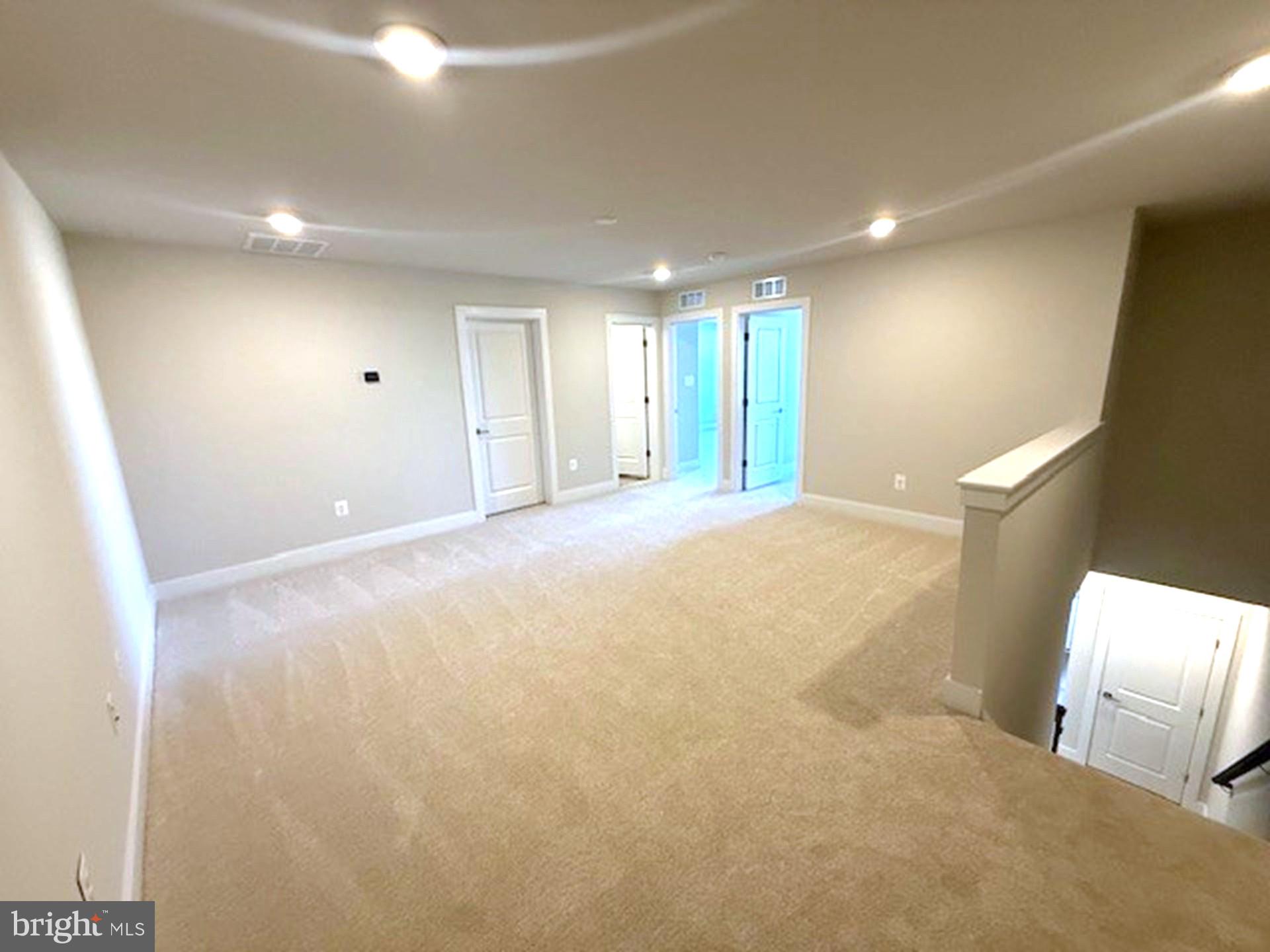 SILVER WOODS - Residential