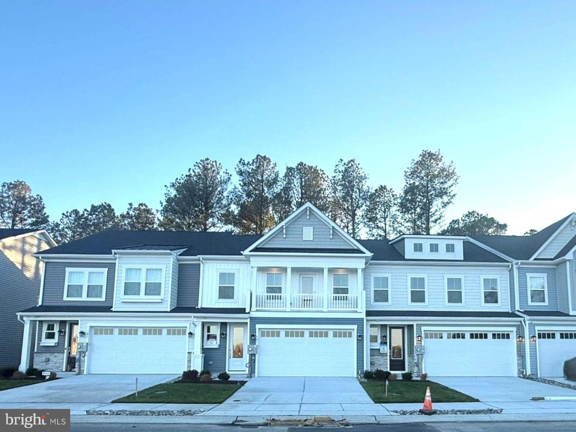 SILVER WOODS - Residential