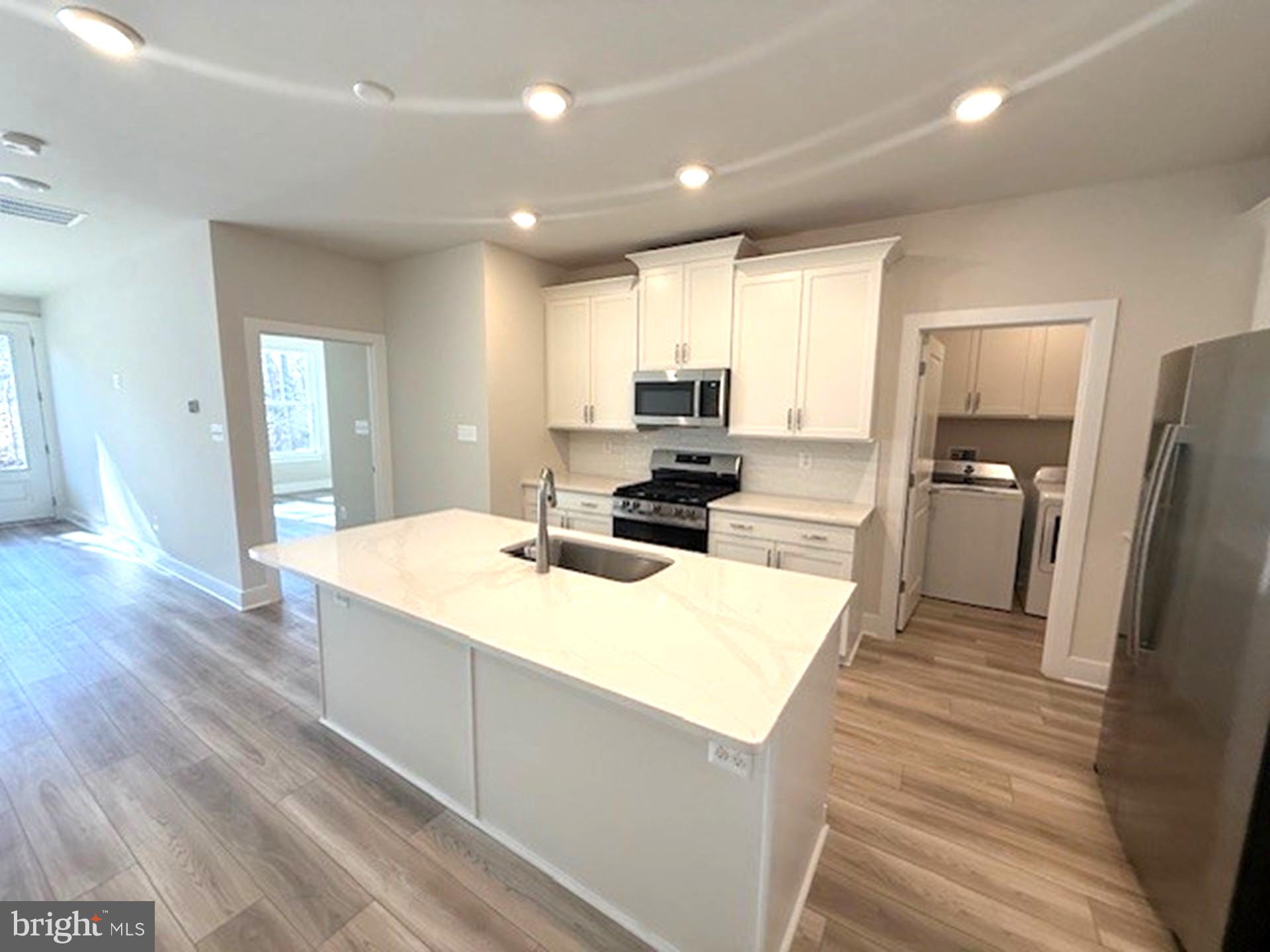 SILVER WOODS - Residential