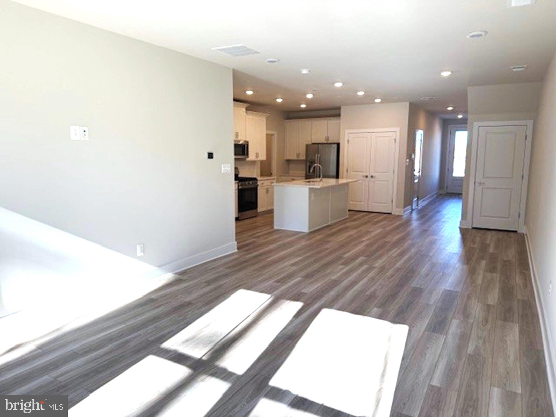 SILVER WOODS - Residential