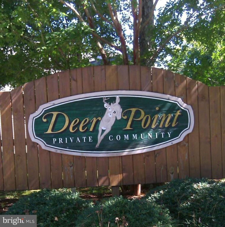 DEER POINT - Land