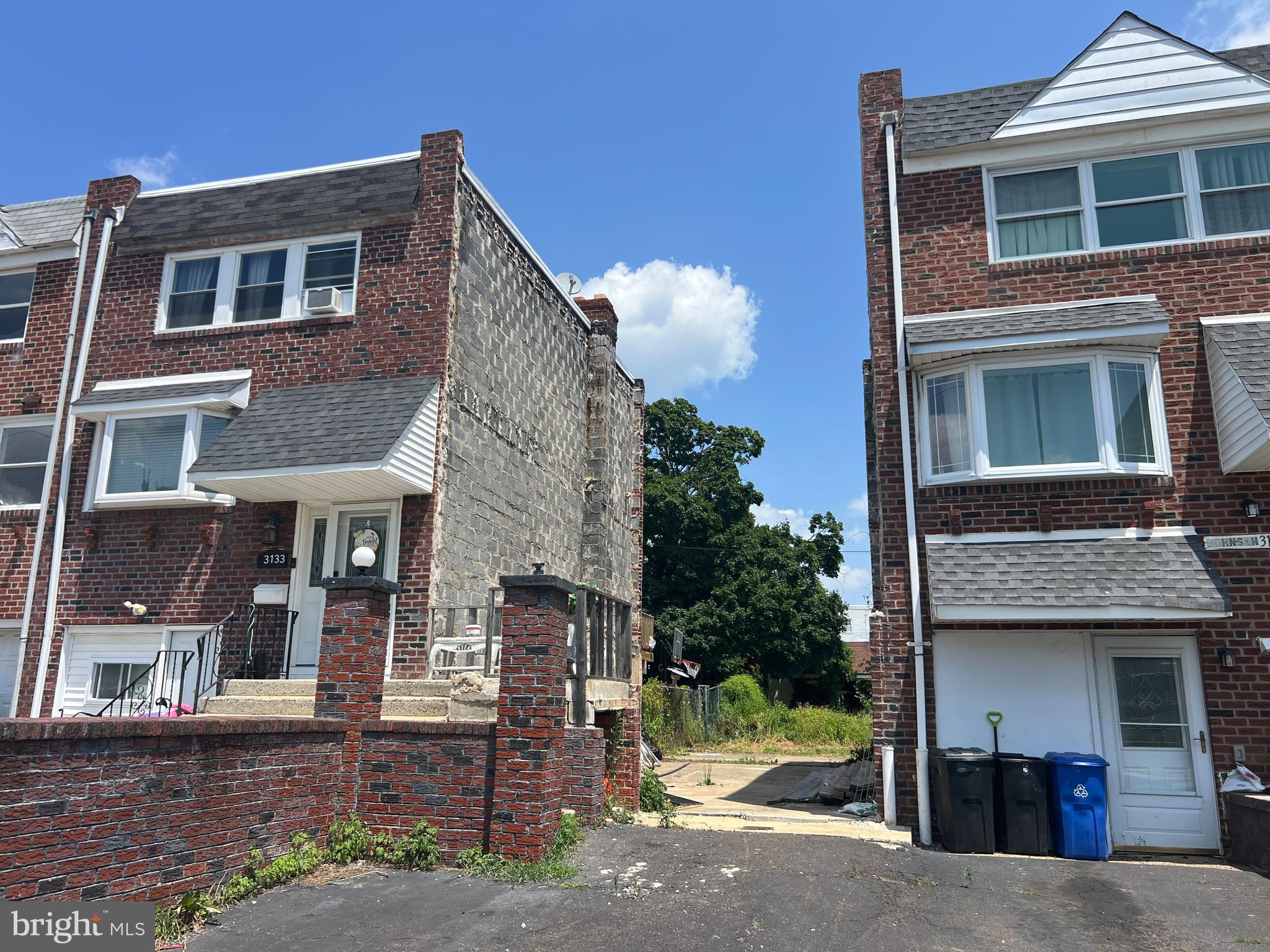 3135 HOLLY ROAD