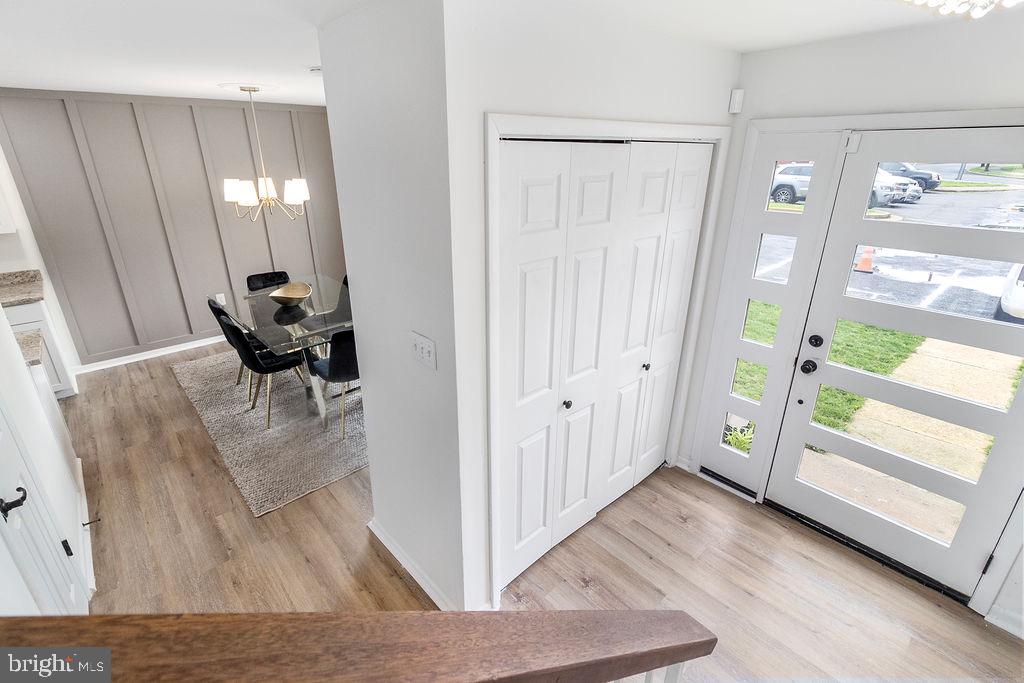 1214 BARNABY TERRACE SE