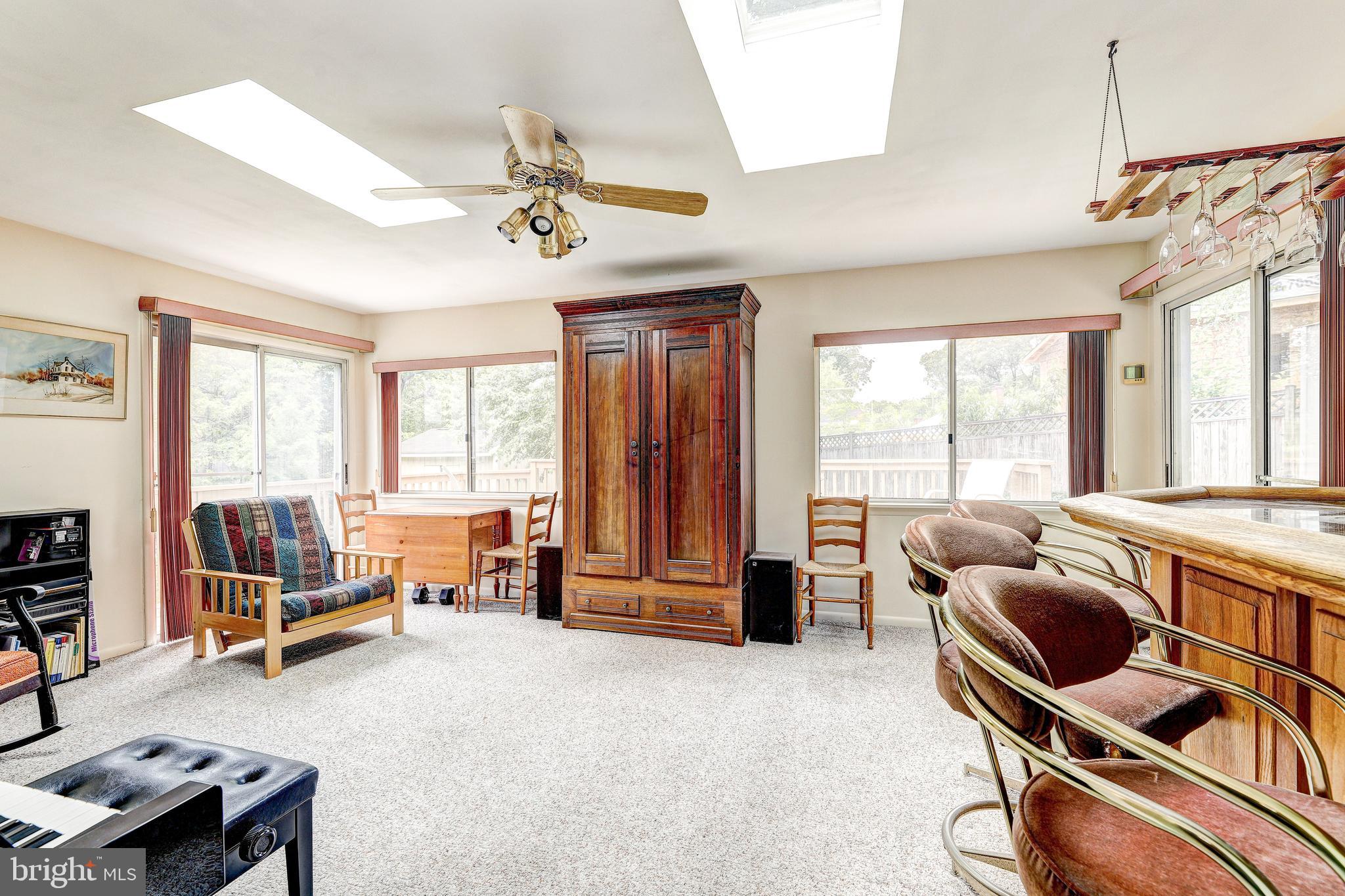 HOLLYWOOD - Residential