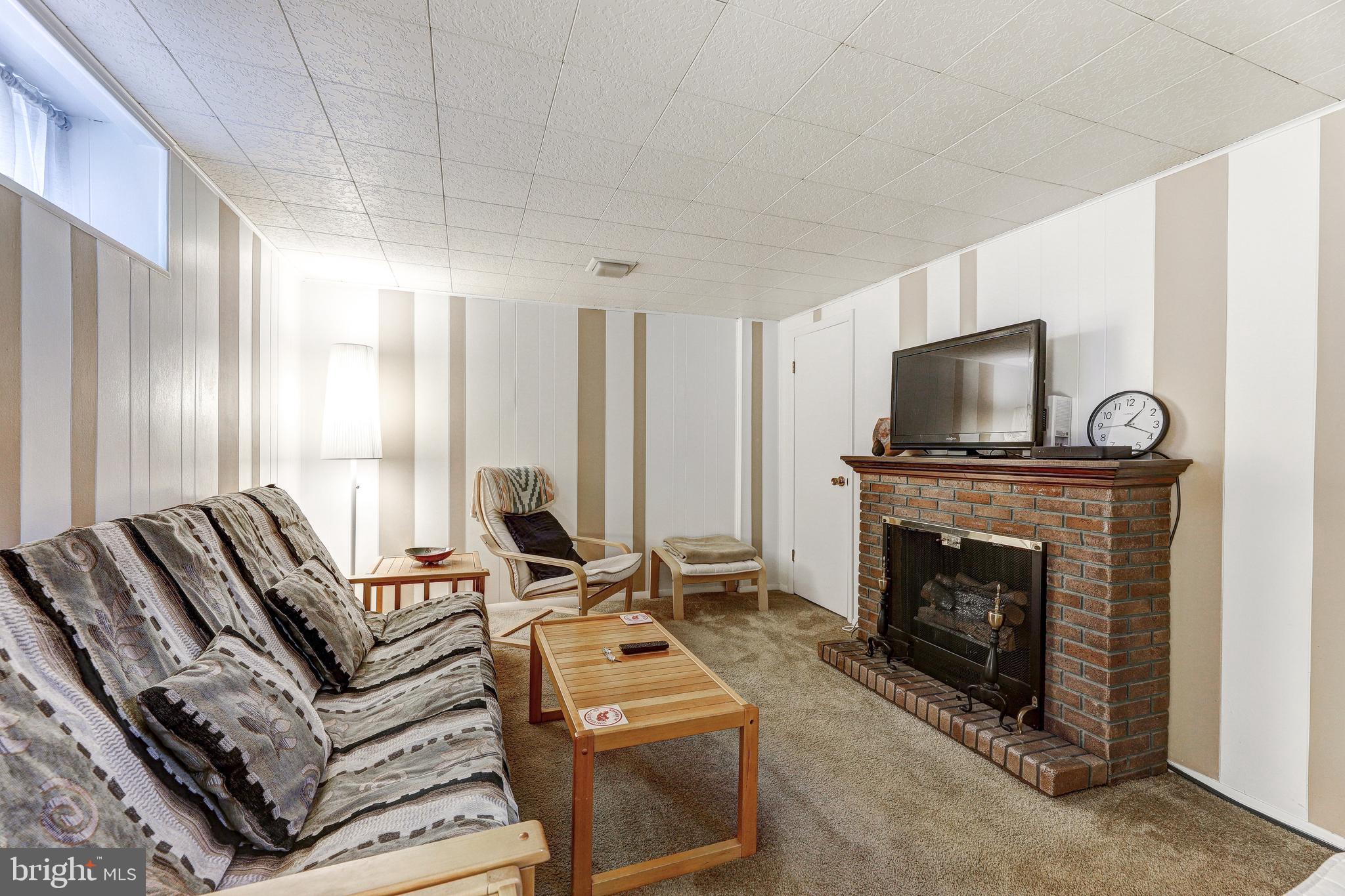 HOLLYWOOD - Residential