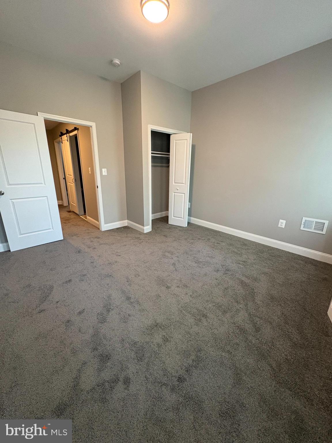 OLIVER - Residential