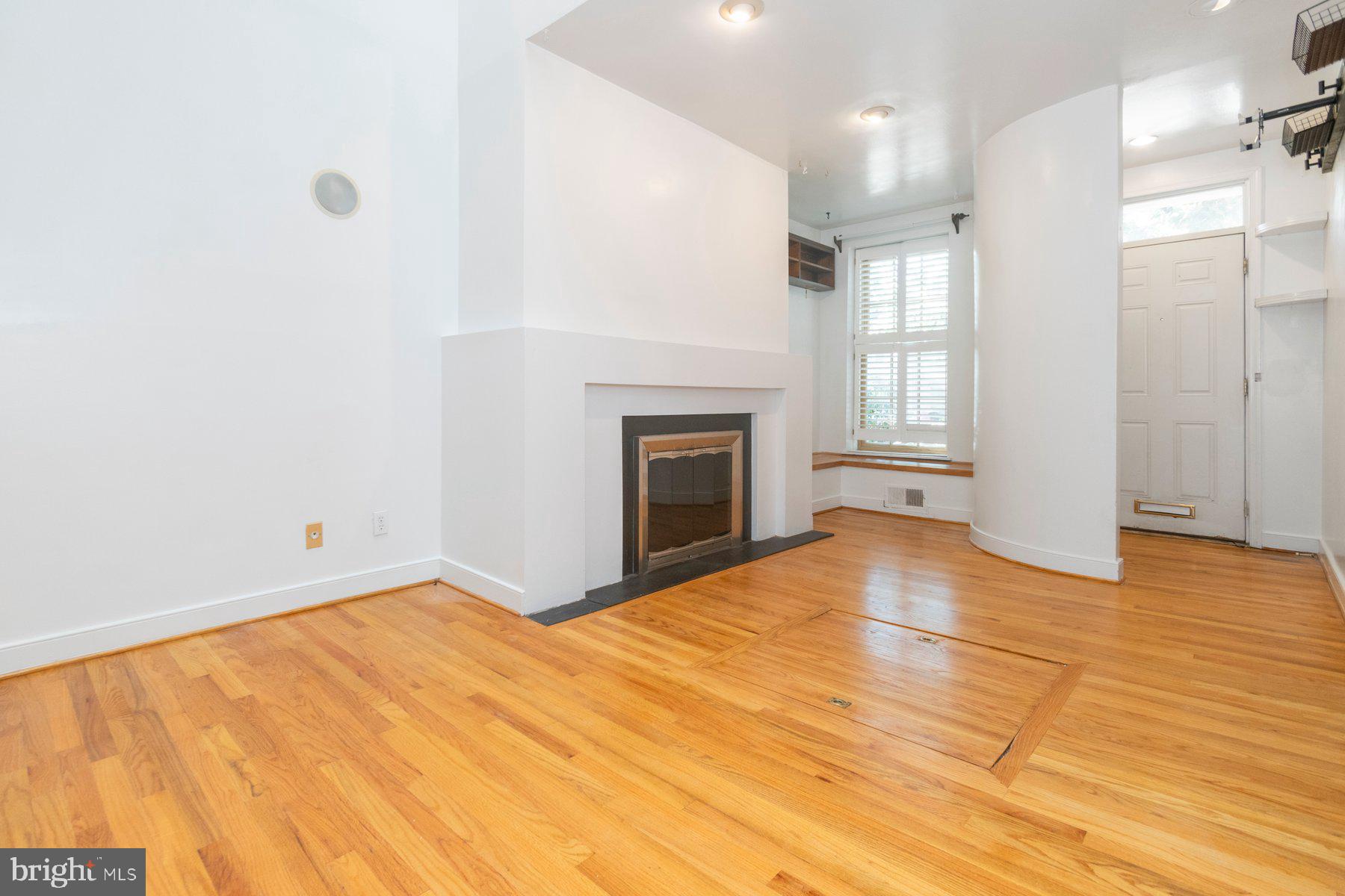 FEDERAL HILL HISTORIC DISTRICT - Residential Lease