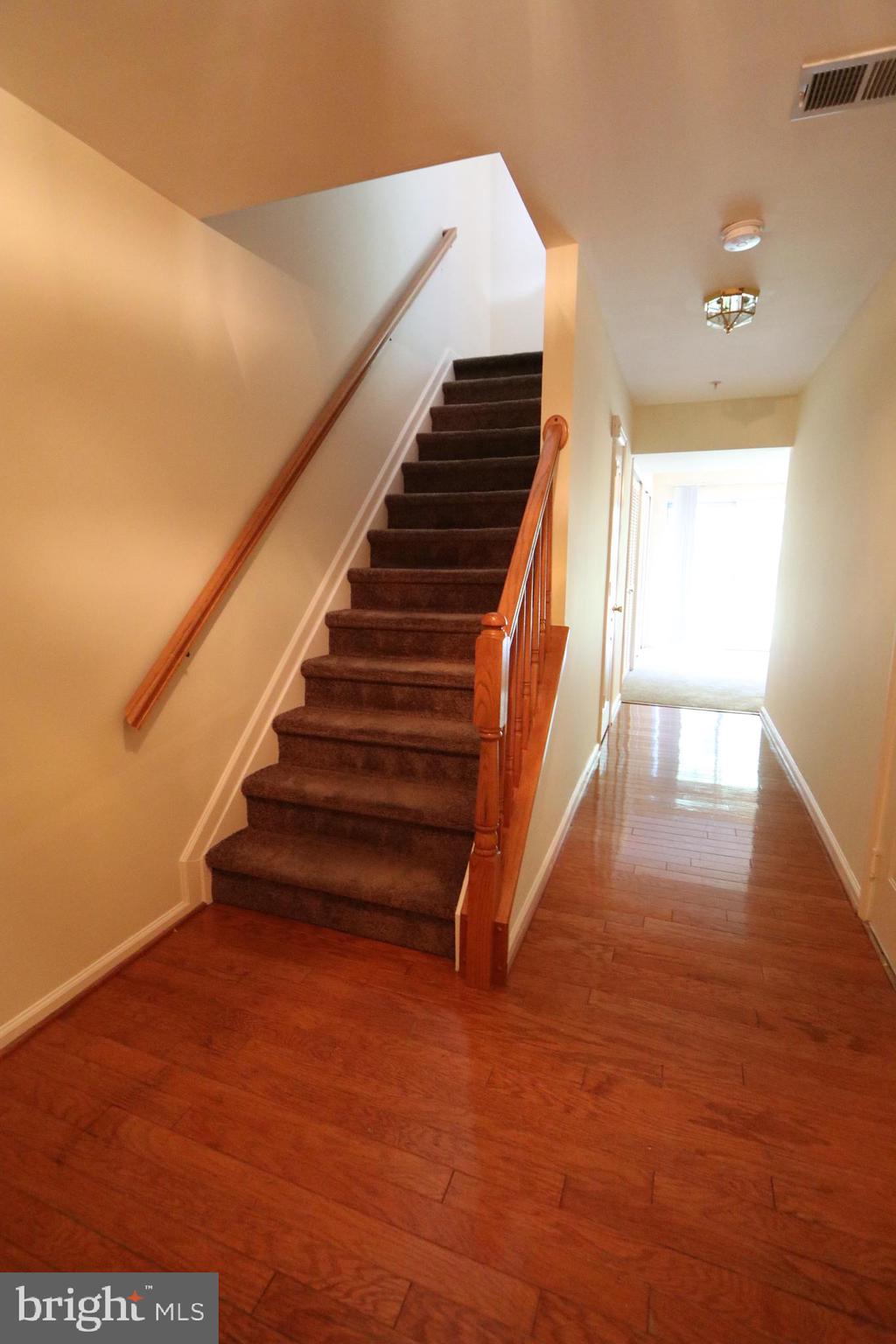 KINGSVIEW SUB - Residential Lease