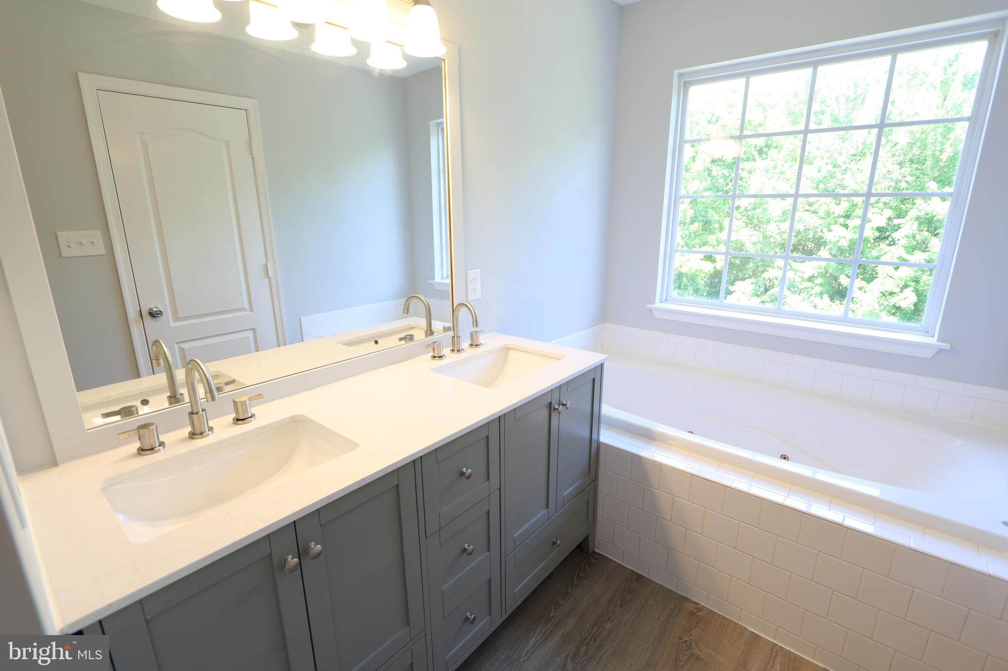 KINGSVIEW SUB - Residential Lease