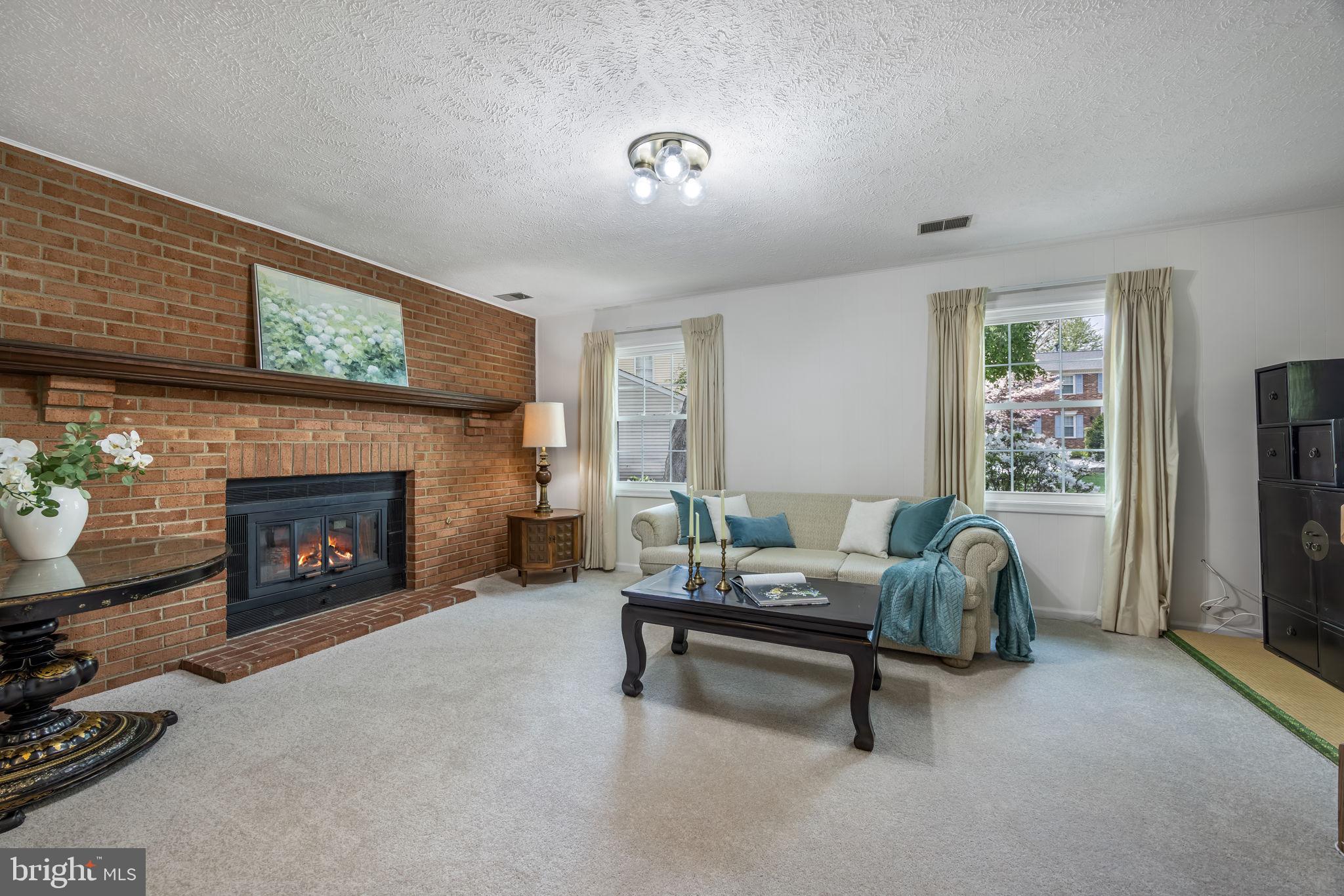 7615 VIRGINIA LANE