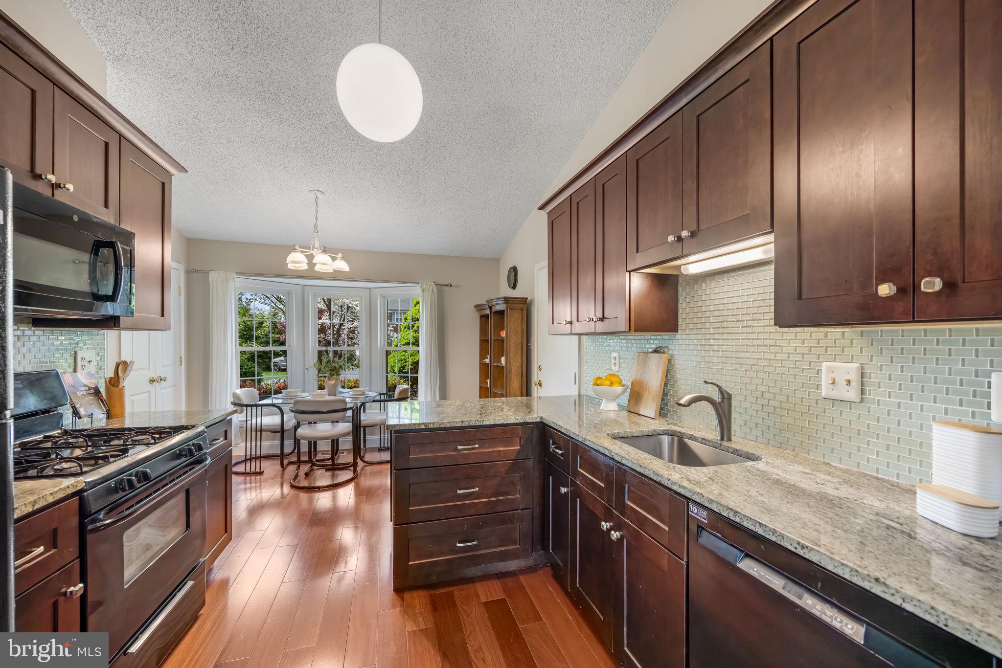7615 VIRGINIA LANE
