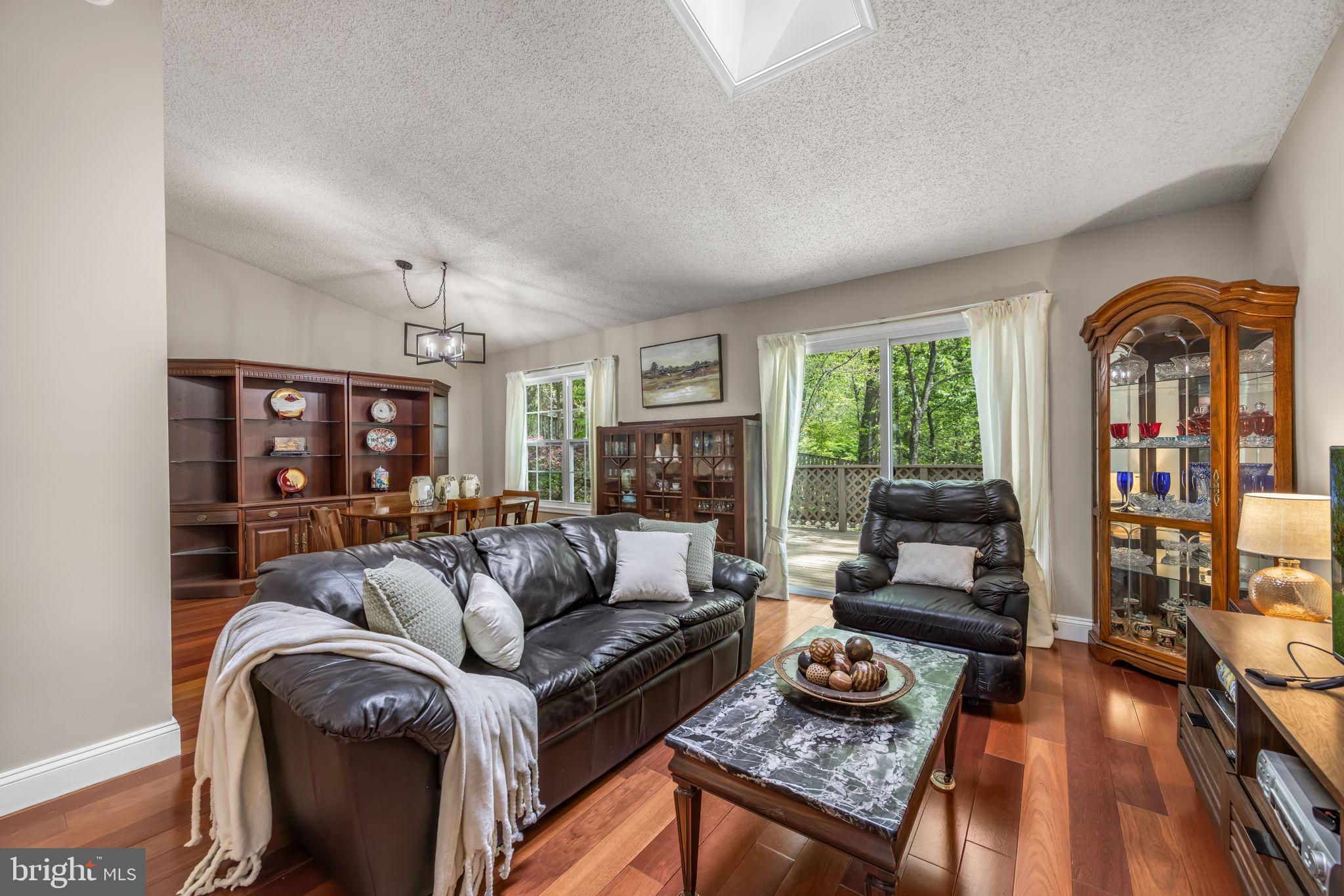 7615 VIRGINIA LANE