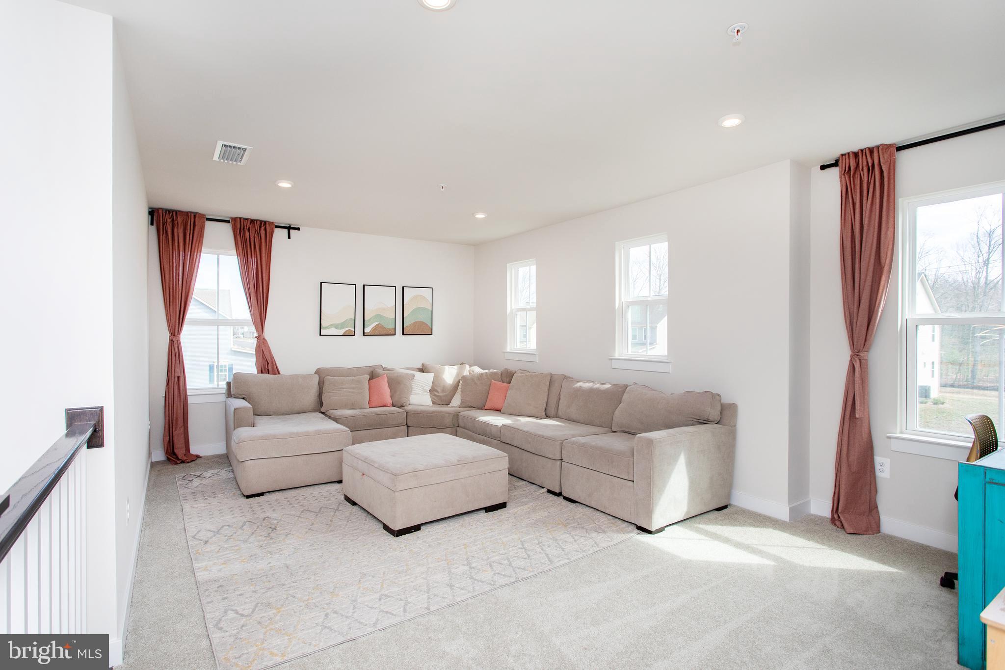 BRENTWOOD - Residential