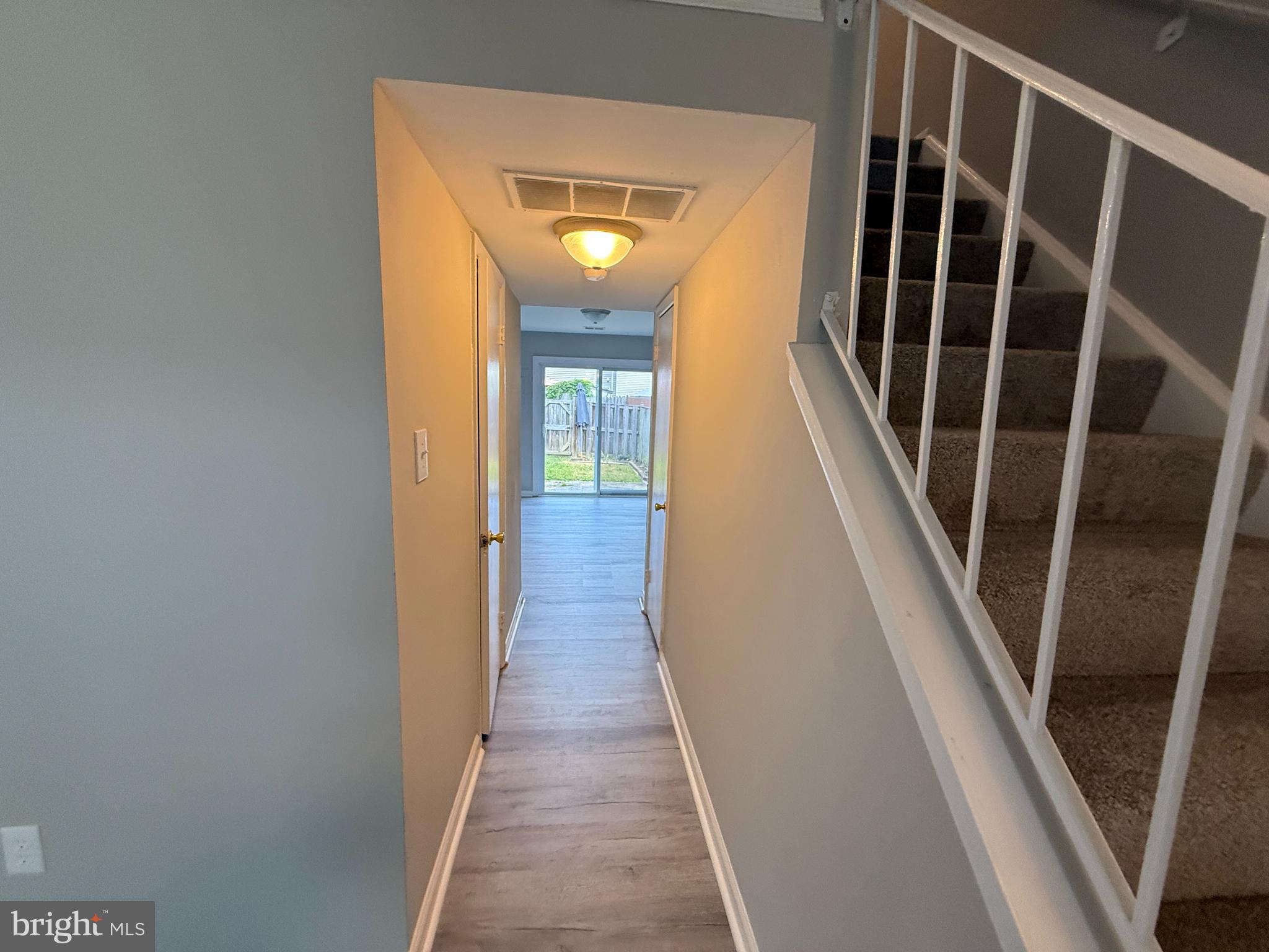 VILLAGE GATE - Residential