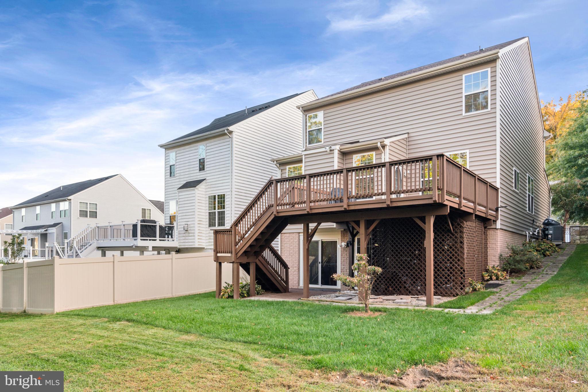 EAGLES POINTE - Residential