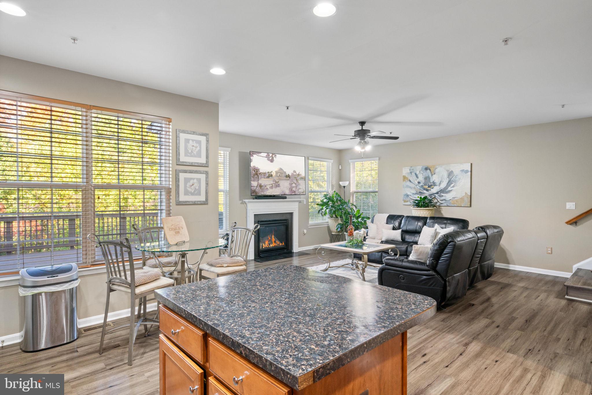 EAGLES POINTE - Residential