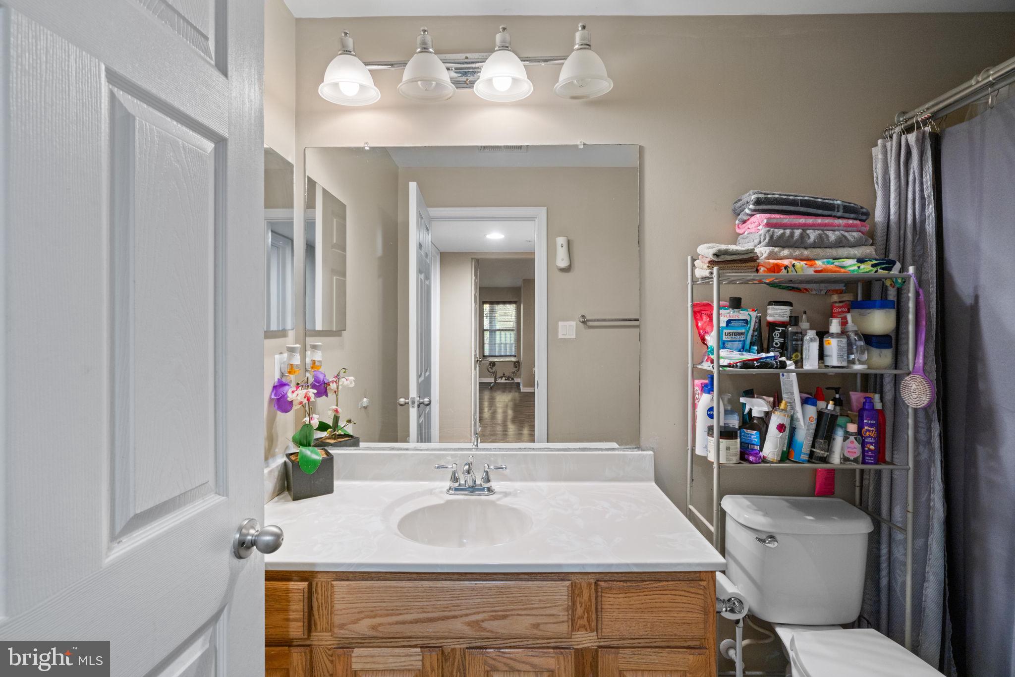 EAGLES POINTE - Residential