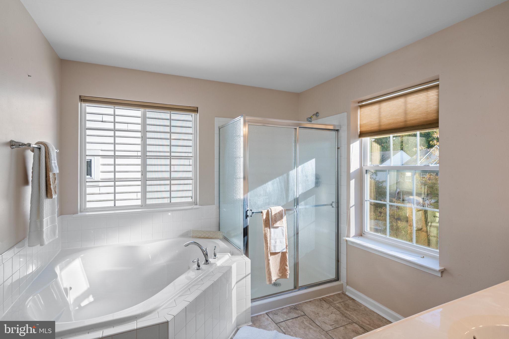 EAGLES POINTE - Residential