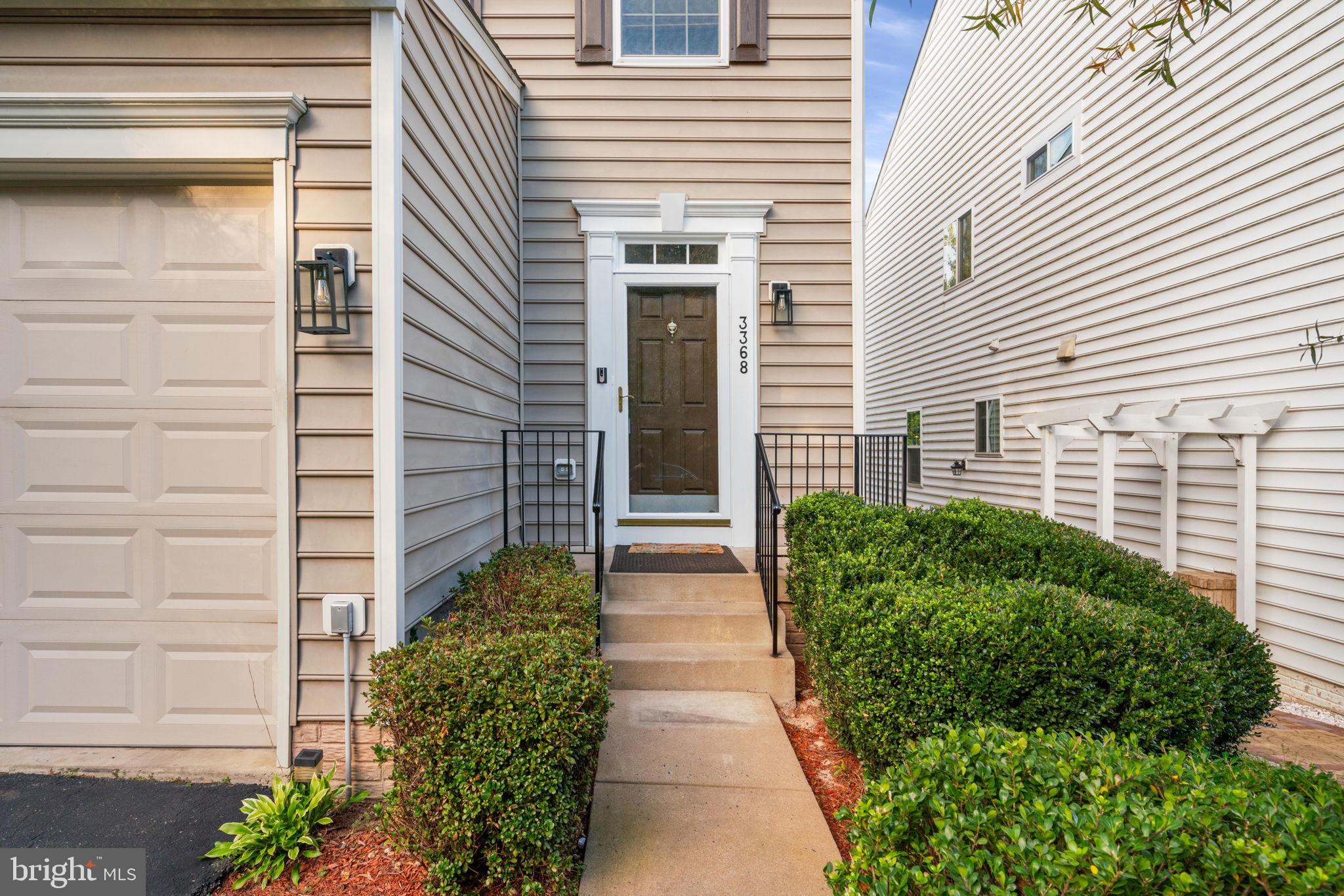 EAGLES POINTE - Residential