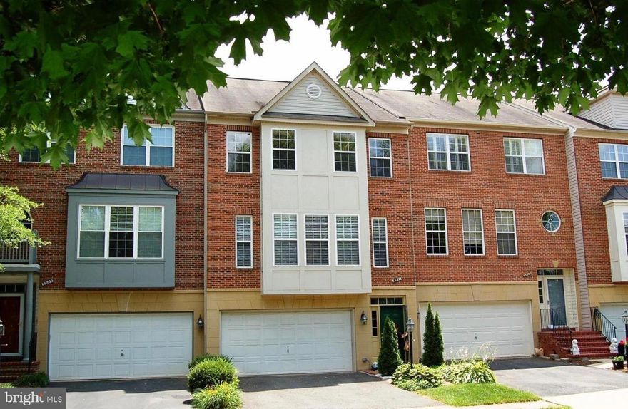 Immaculate 4BR/3.5BA Townhouse w/2-Car Garage. Kitchen w/Granite Counters, SS Appliances, Breakfast bar for entertaining and lots of natural light. Dining room overlooks Living Room which opens to spacious deck with stairs to fenced in yard. Location doesn't get much better than this! Close to Vienna/Fairfax, Dunn Loring and the new Tysons silver line METRO, I-66, Major Routes, Tysons Corner, Mosaic District/Merrifield and DC. Pets case-by-case, 24 month min. lease.