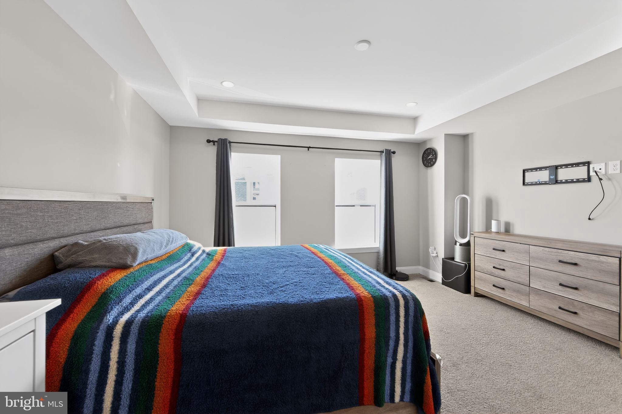 FREELAND SQUARE - Residential