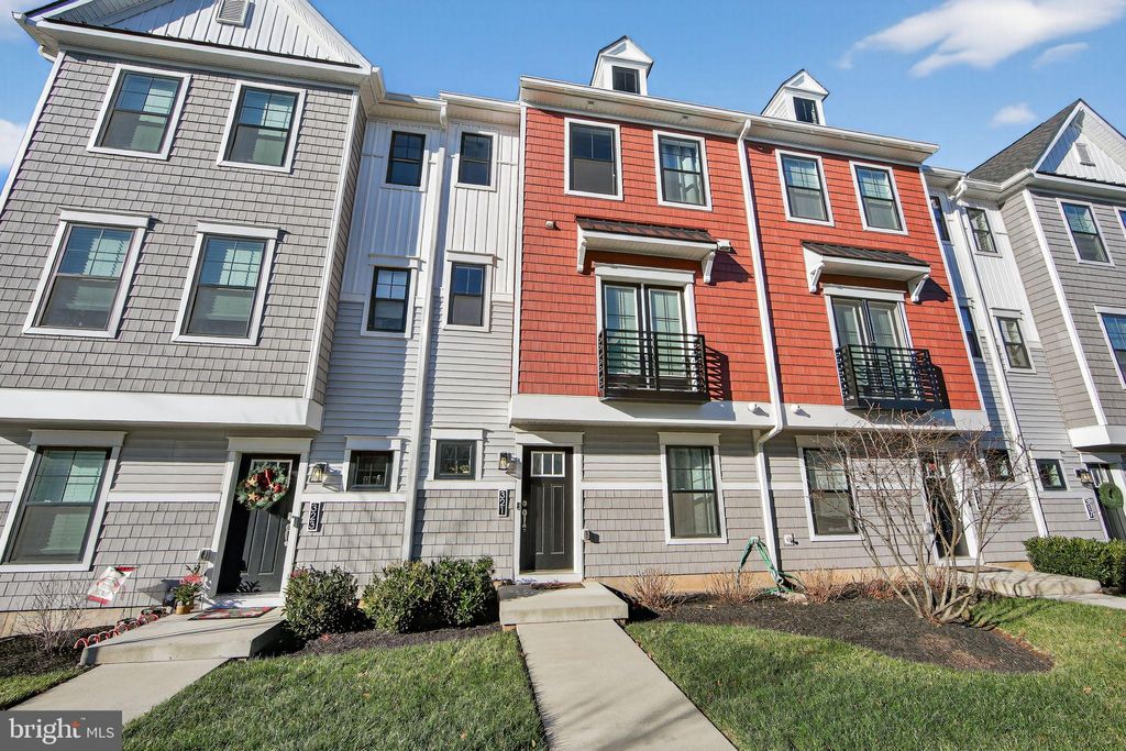 Photo of 321 Chestnut Street, COLLEGEVILLE, PA 19426 (MLS # PAMC2163704)