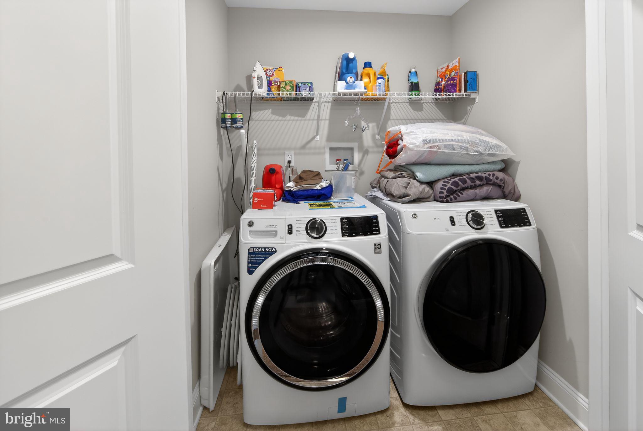 FREELAND SQUARE - Residential