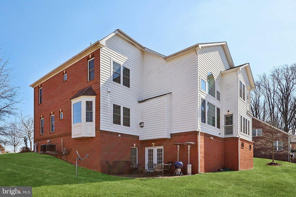 listing image 86