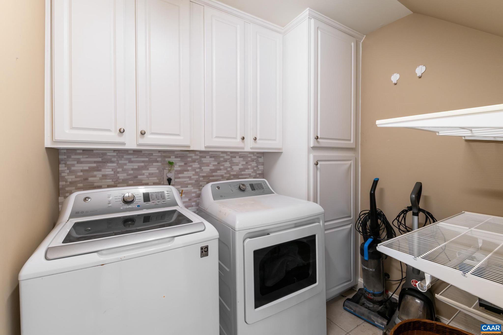 SPRING CREEK - Residential