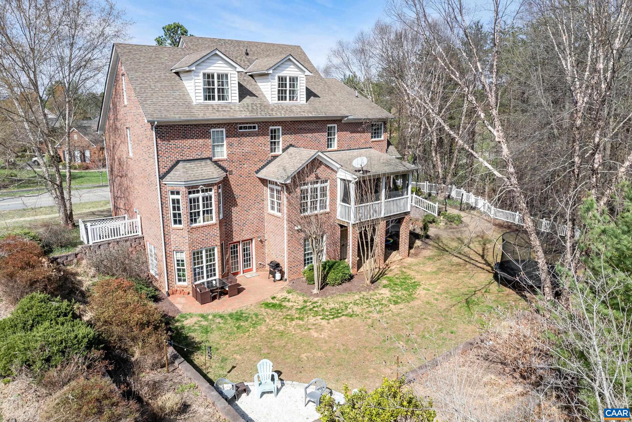 SPRING CREEK - Residential