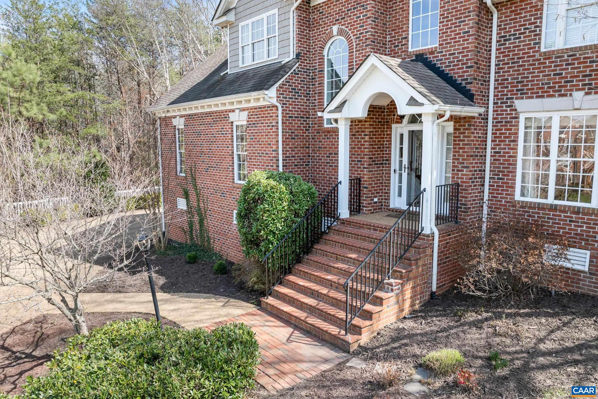 SPRING CREEK - Residential