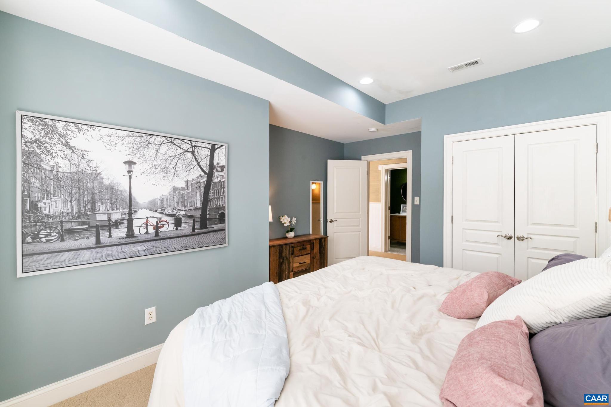 SPRING CREEK - Residential