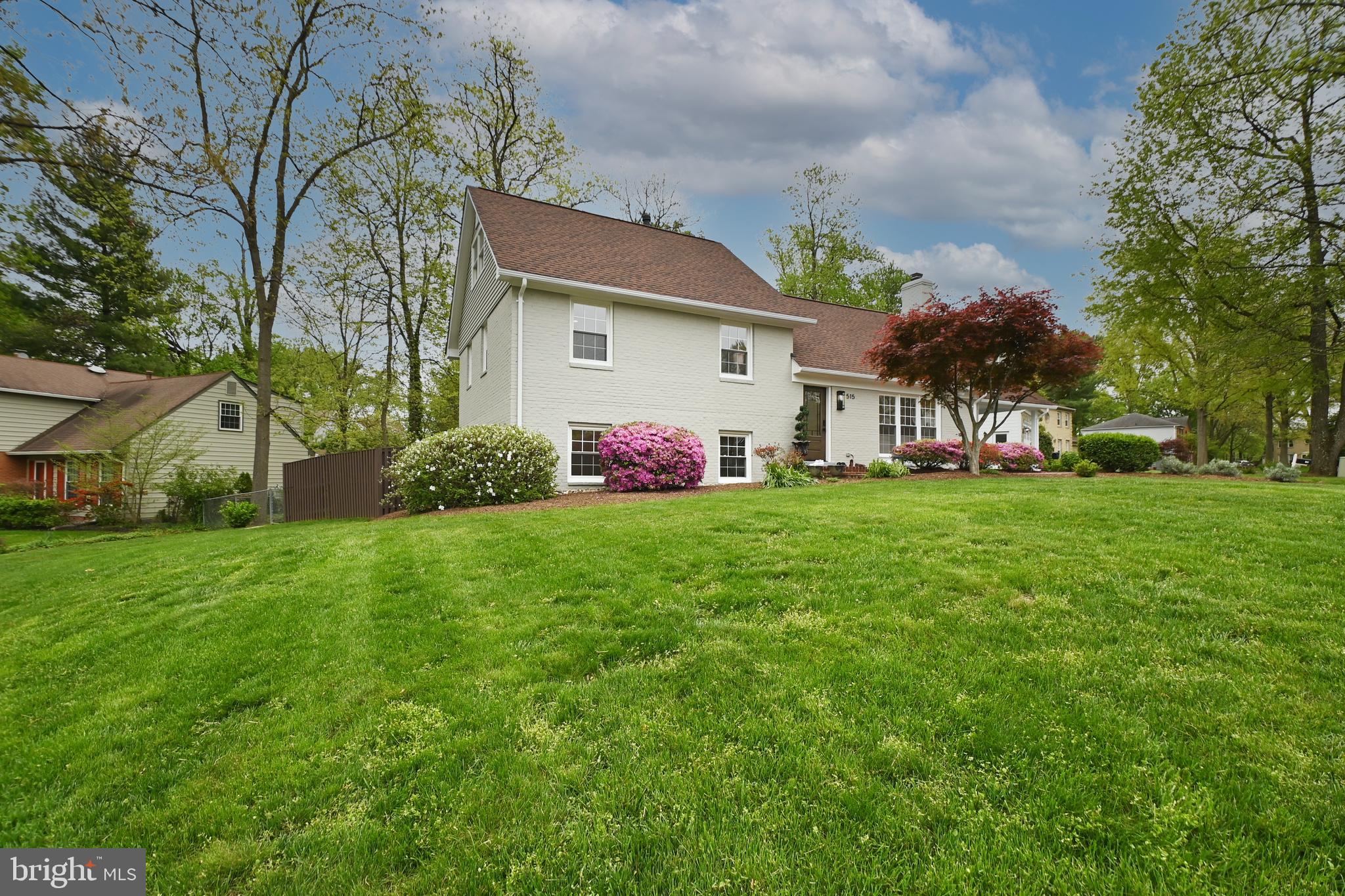 VICTORIA WOODS - Residential