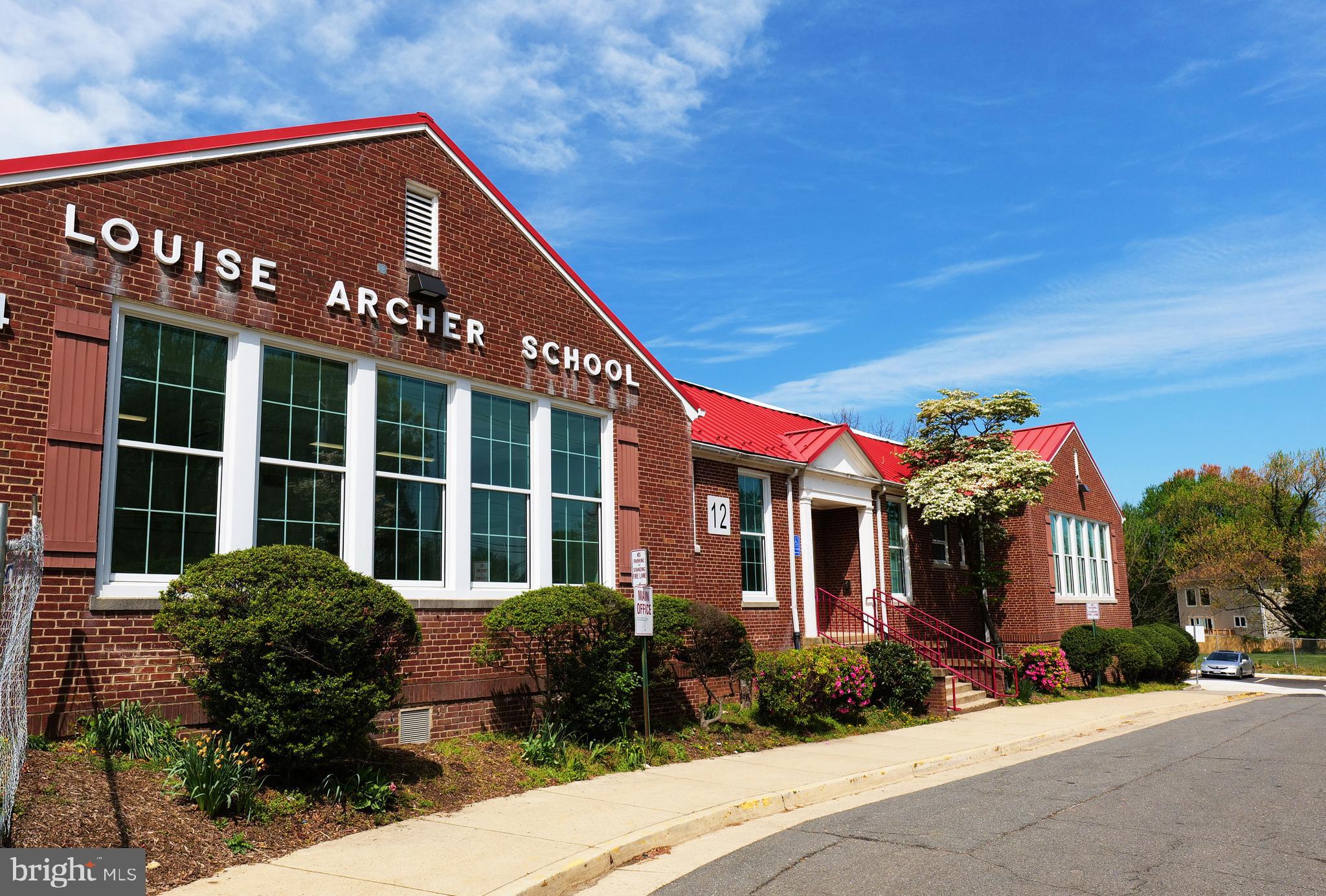 VICTORIA WOODS - Residential