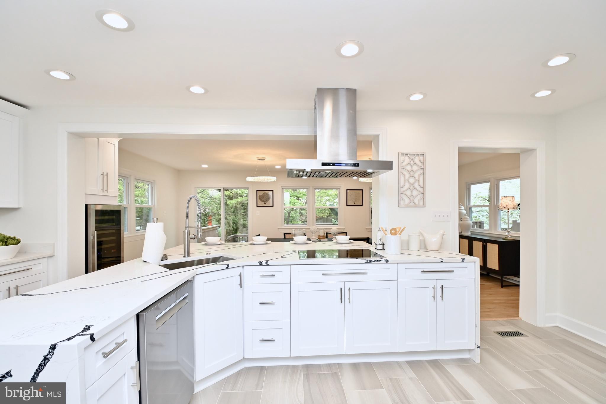 VICTORIA WOODS - Residential