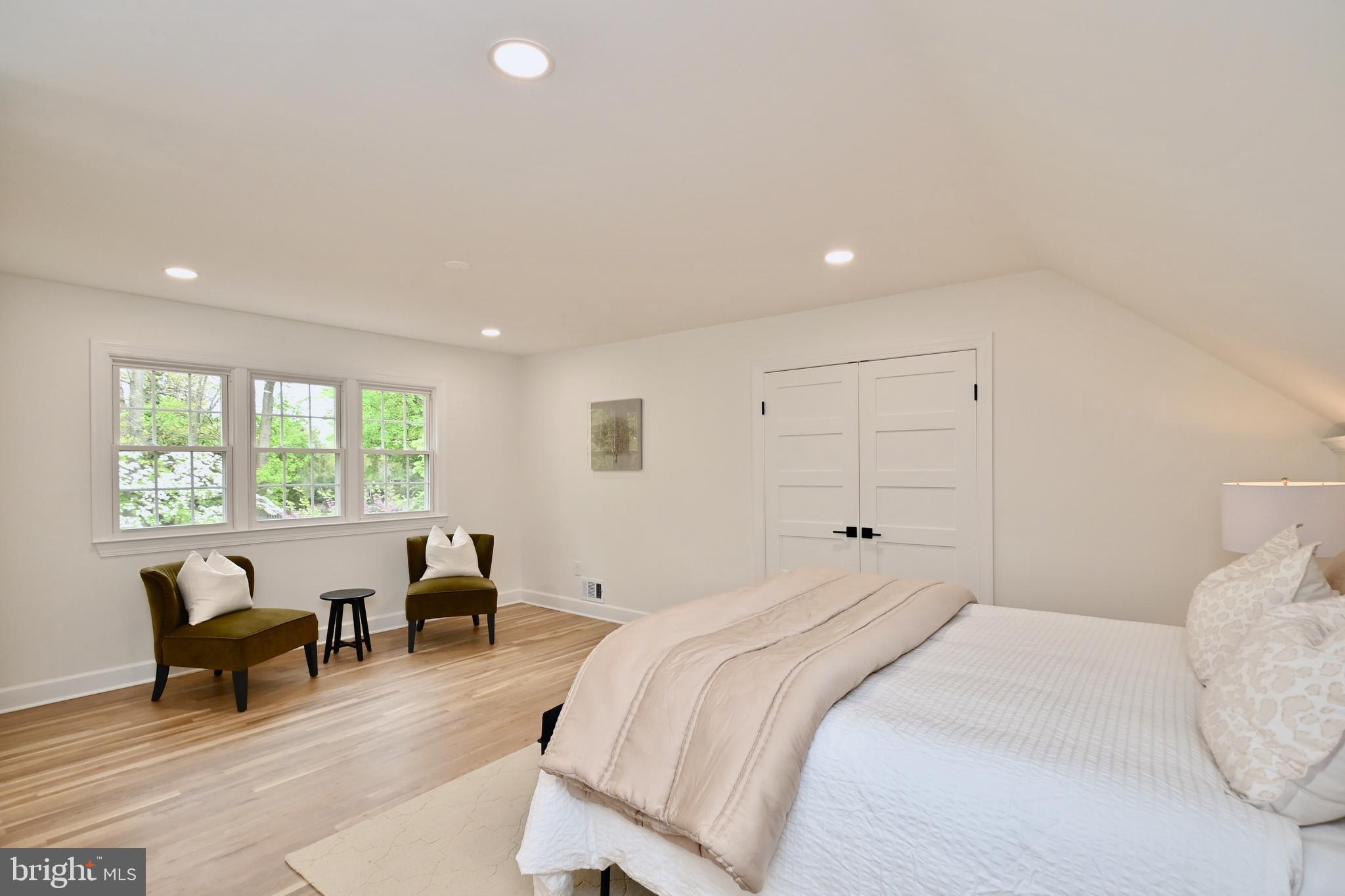 VICTORIA WOODS - Residential