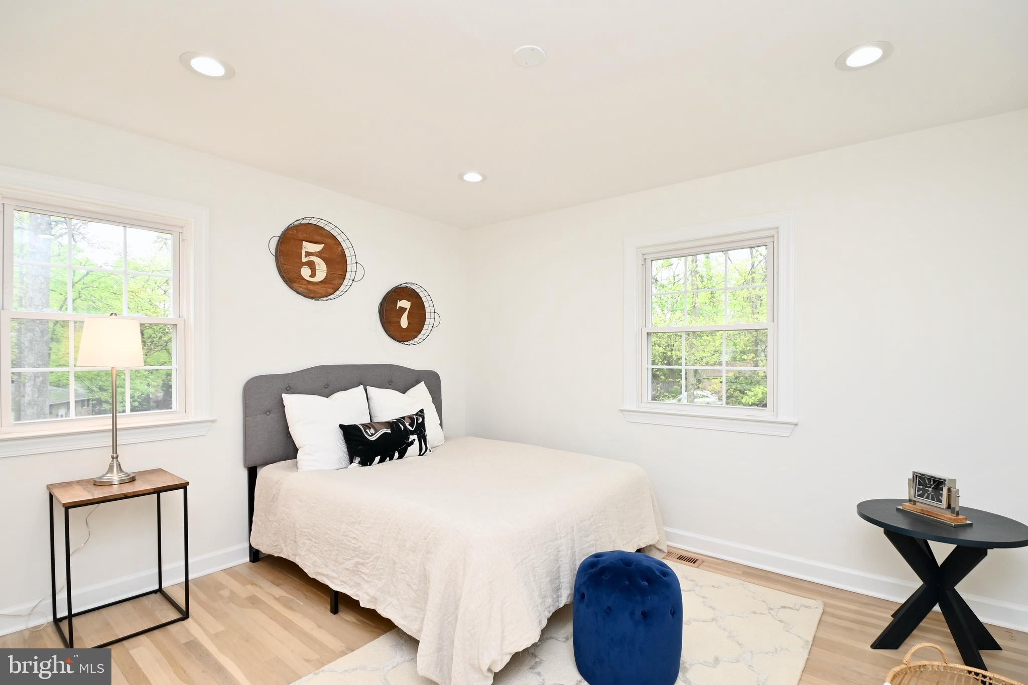 VICTORIA WOODS - Residential